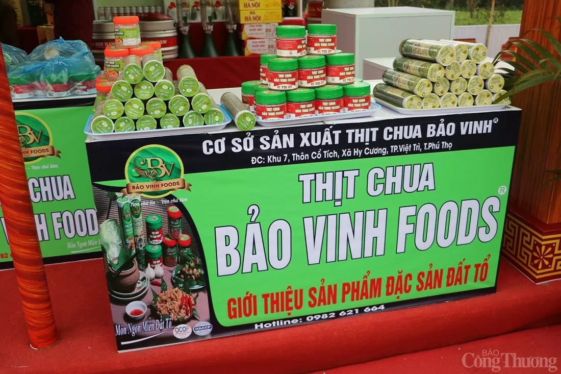 Hàng loạt sản phẩm OCOP ‘đổ bộ’ Lễ hội Đền Hùng 2025 Hàng loạt sản phẩm OCOP ‘đổ bộ’ Lễ hội Đền Hùng 2025