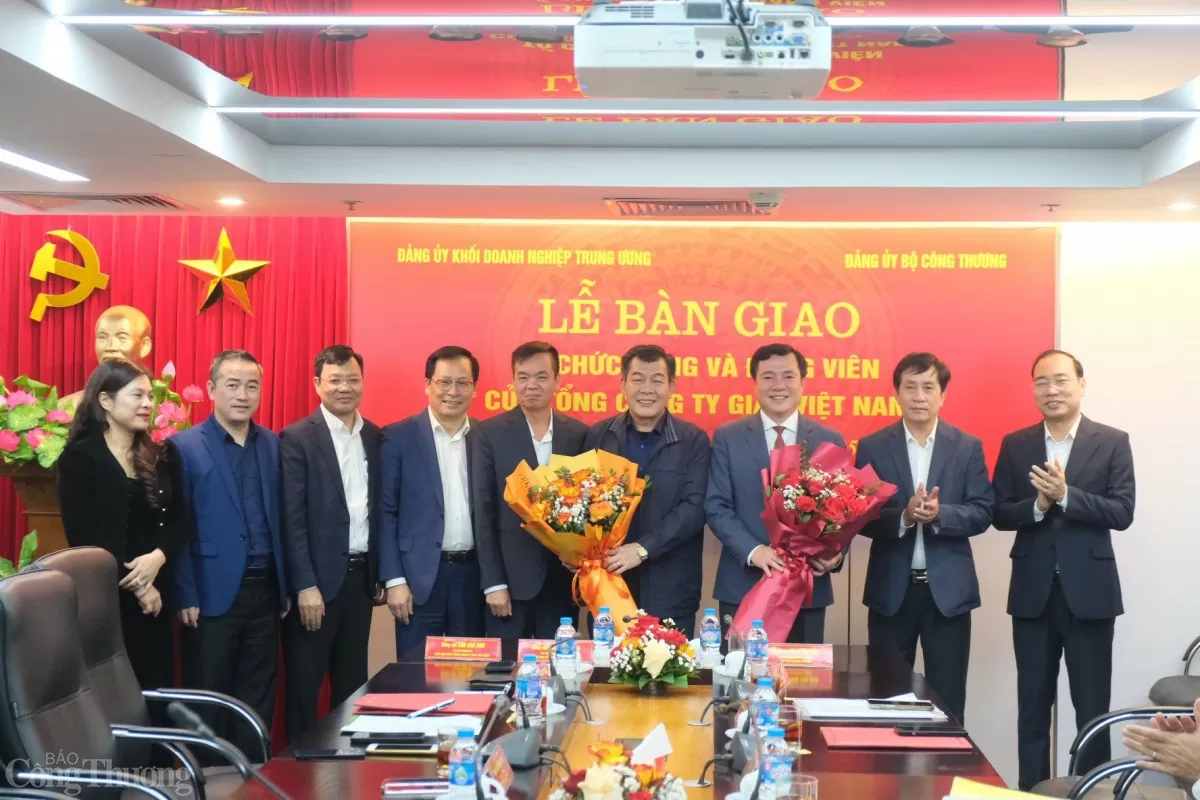 Bàn giao Đảng bộ Tổng Công ty Giấy Việt Nam về Đảng bộ Bộ Công Thương