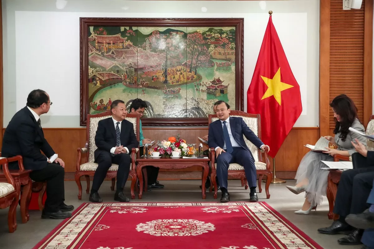 Thứ trưởng Thường trực Bộ VHTTDL Lê Hải Bình tiếp Tổng Giám đốc Đài Phát thanh và Truyền hình Trung ương Trung Quốc khu vực châu Á - Thái Bình Dương (CMG) Cao Yi