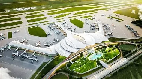 Cơ sở hạ tầng hiện đại của sân bay bao gồm ba nhà ga, các công trình phụ trợ, đường băng dài và các hệ thống vận chuyển hành khách tiên tiến. Ảnh minh họa