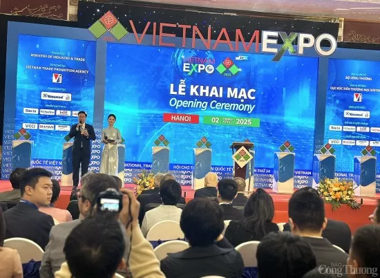 Khai mạc Hội chợ Thương mại Quốc tế Việt Nam 2025