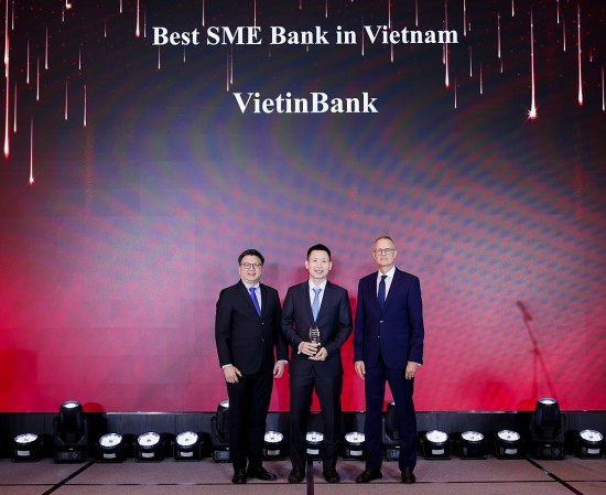 vietinbank 5 nam lien tiep la ngan hang sme tot nhat viet nam