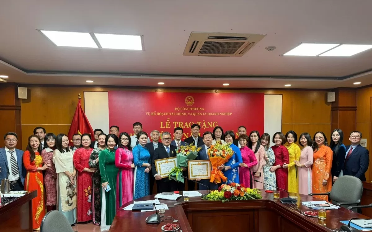 Tập thể Chi bộ Vụ Kế hoạch, Tài chính và Quản lý doanh nghiệp