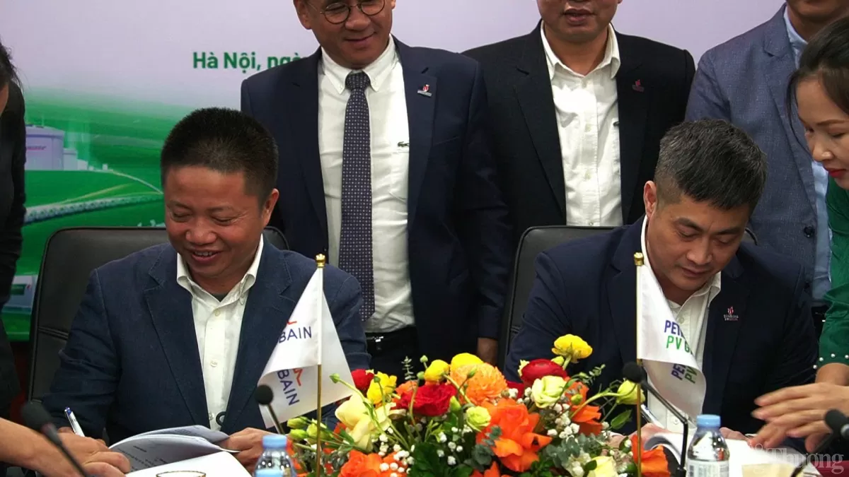 PV GAS LPG và Saint-Gobain ký kết hợp đồng mua bán LNG PV GAS LPG và Saint-Gobain ký kết hợp đồng mua bán LNG
