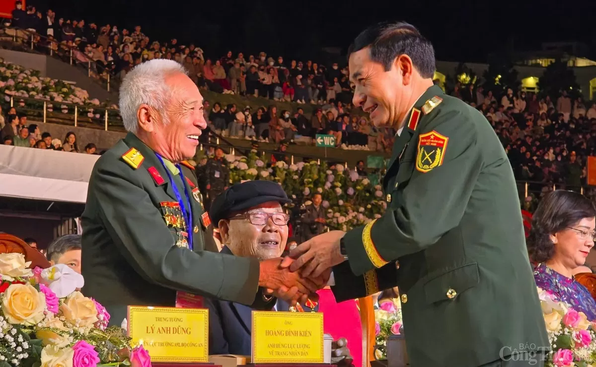 lễ kỷ niệm 50 năm ngày giải phóng