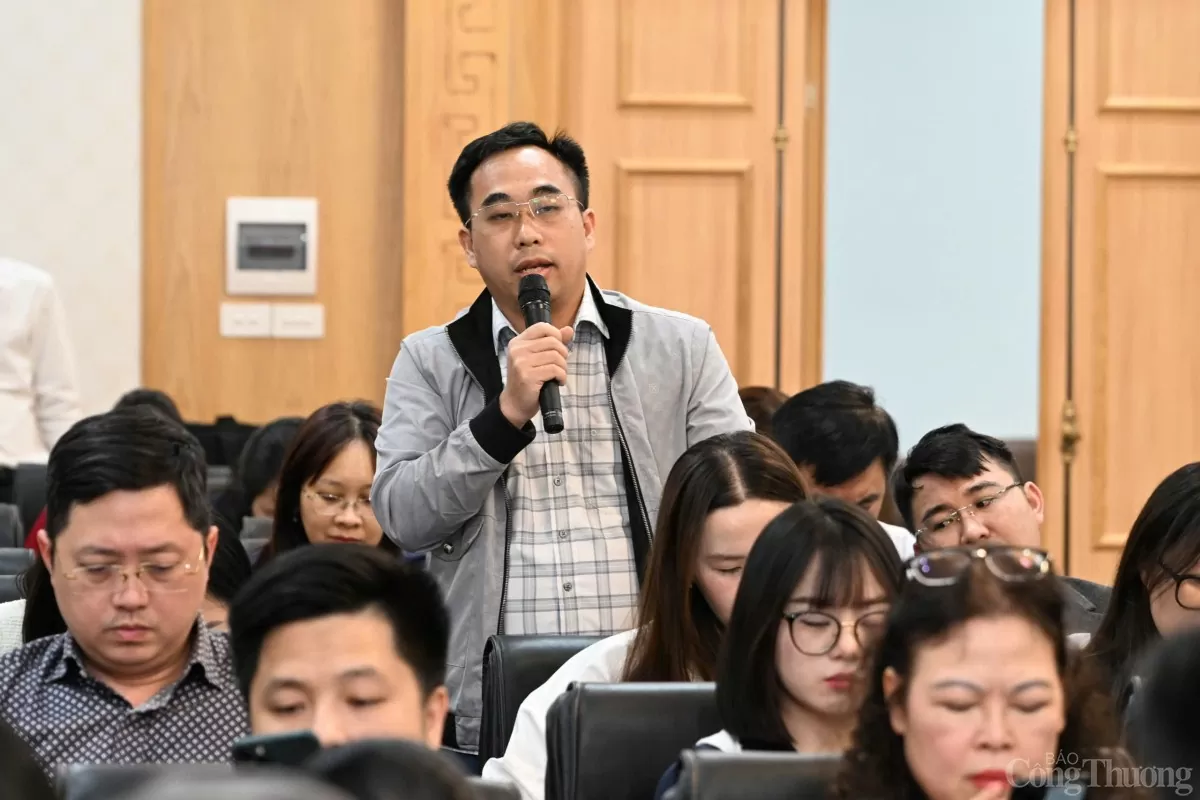 Chưa vội điều chỉnh mục tiêu xuất khẩu: Bình tĩnh nhìn tổng thể