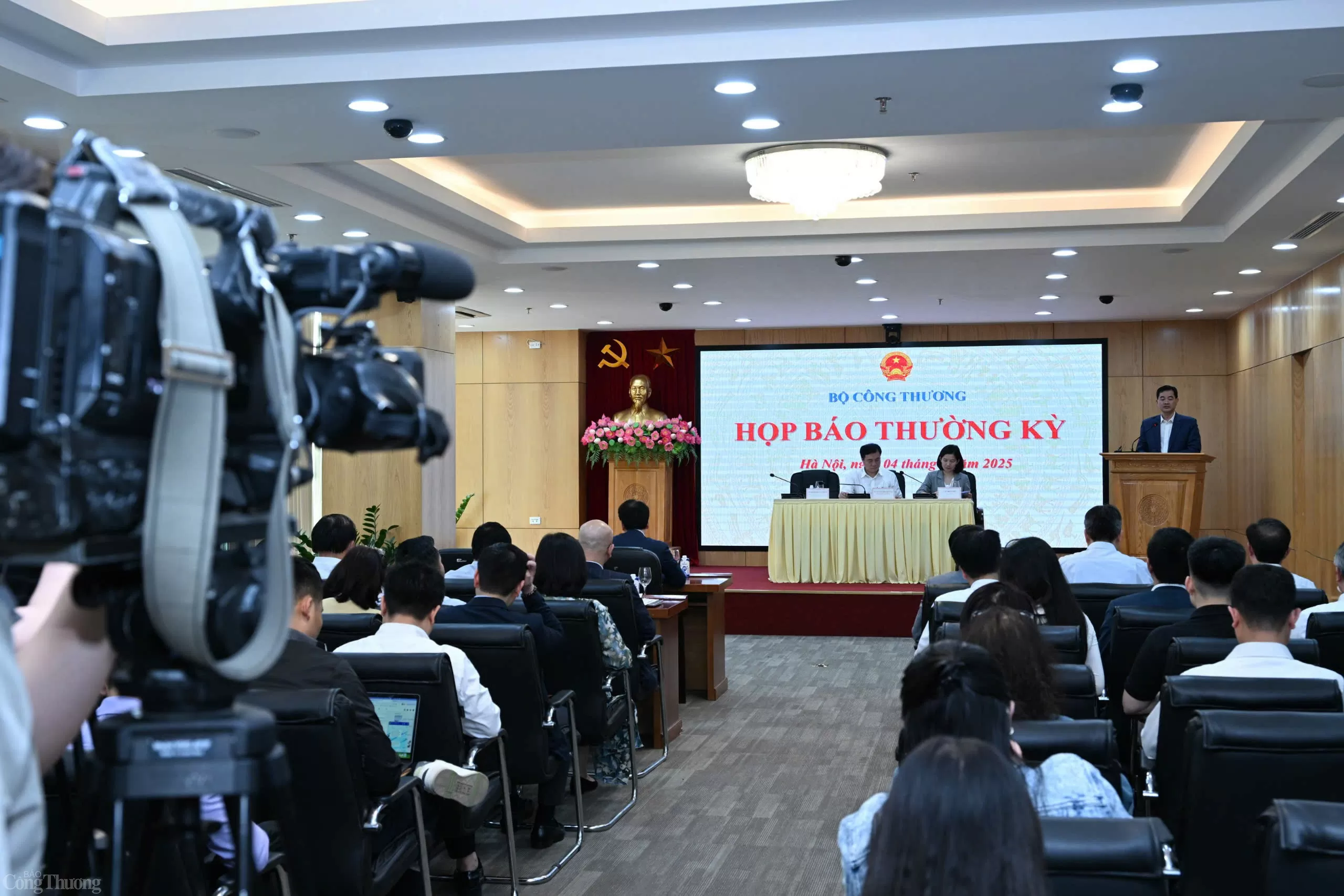 Chùm ảnh: Bộ Công Thương họp báo thường kỳ quý I/2025