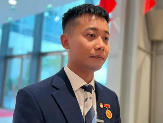 Cho thôi Ủy viên Mặt trận Tổ quốc với Quang Linh Vlog