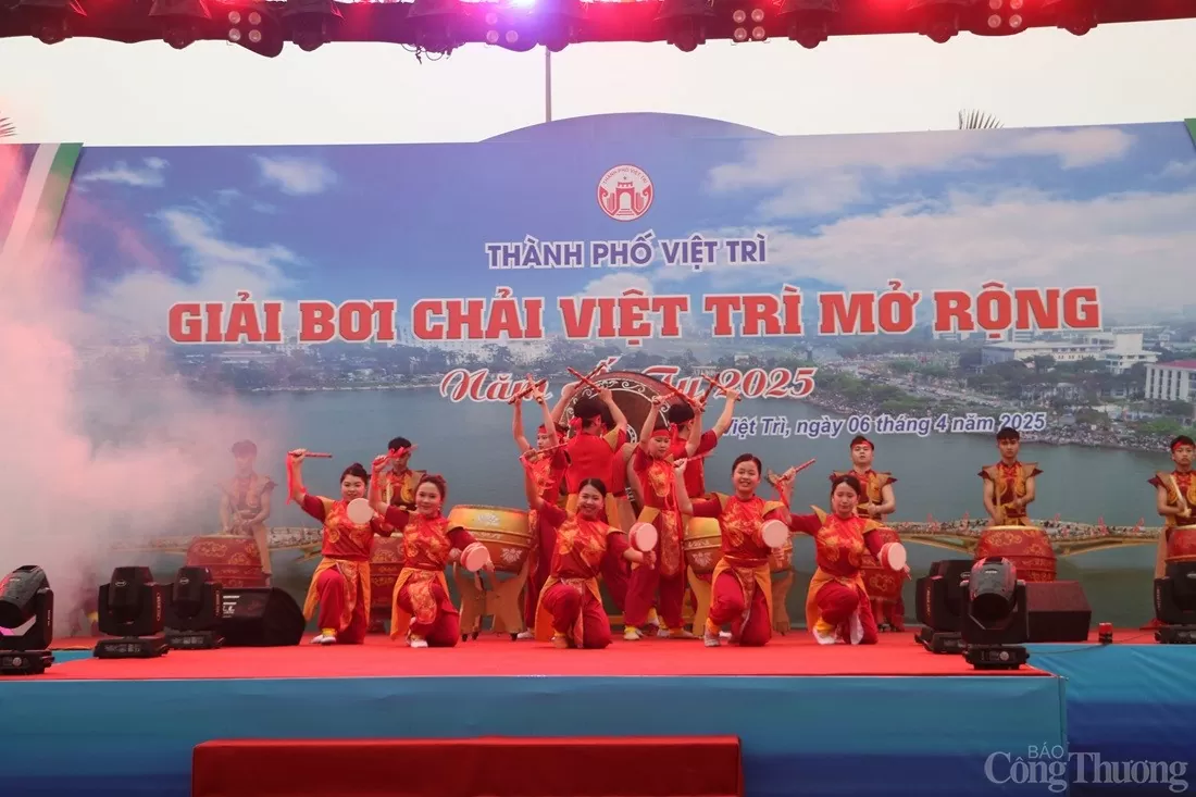 Sôi nổi Giải bơi chải Việt Trì mở rộng năm 2025 Sôi nổi Giải bơi chải Việt Trì mở rộng năm 2025