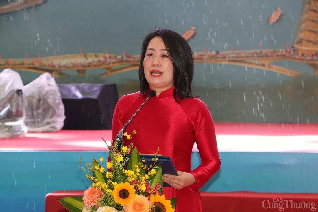 Sôi nổi Giải bơi chải Việt Trì mở rộng năm 2025 Sôi nổi Giải bơi chải Việt Trì mở rộng năm 2025