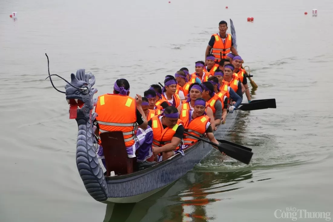 Sôi nổi Giải bơi chải Việt Trì mở rộng năm 2025 Sôi nổi Giải bơi chải Việt Trì mở rộng năm 2025