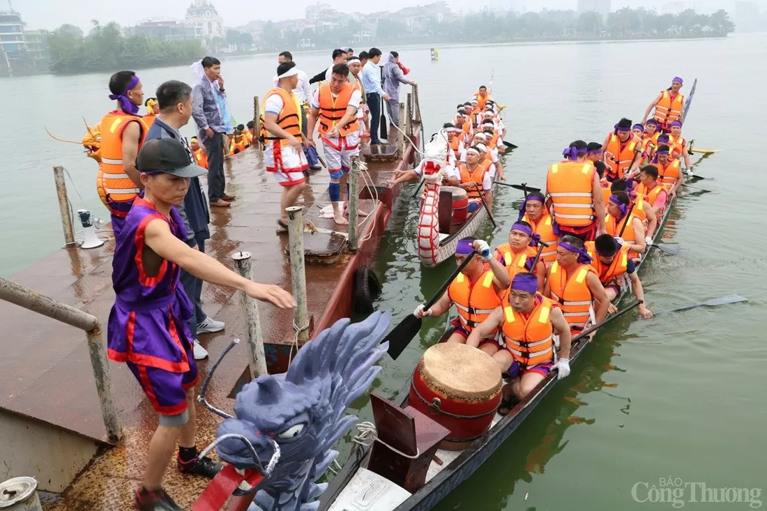 Sôi nổi Giải bơi chải Việt Trì mở rộng năm 2025 Sôi nổi Giải bơi chải Việt Trì mở rộng năm 2025