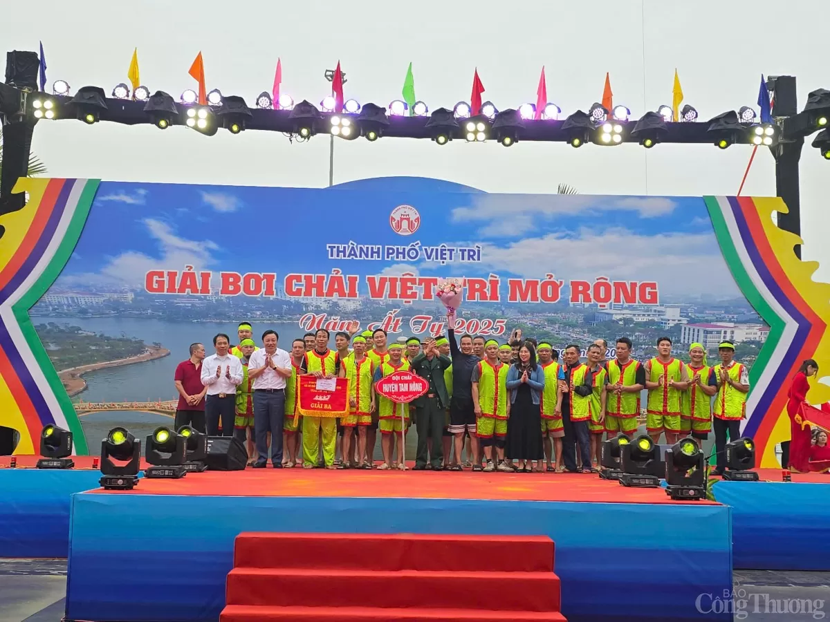 Sôi nổi Giải bơi chải Việt Trì mở rộng năm 2025 Sôi nổi Giải bơi chải Việt Trì mở rộng năm 2025