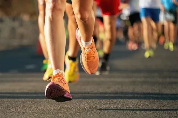 chạy marathon