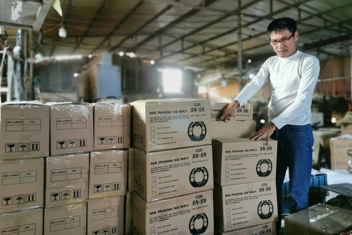 Xưởng phụ tùng dựng lại đời một con người