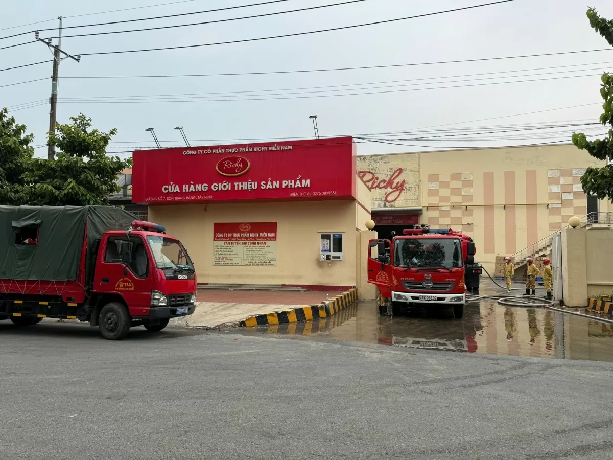 Tây Ninh: Cháy lớn tại xưởng của Công ty Richy Miền Nam