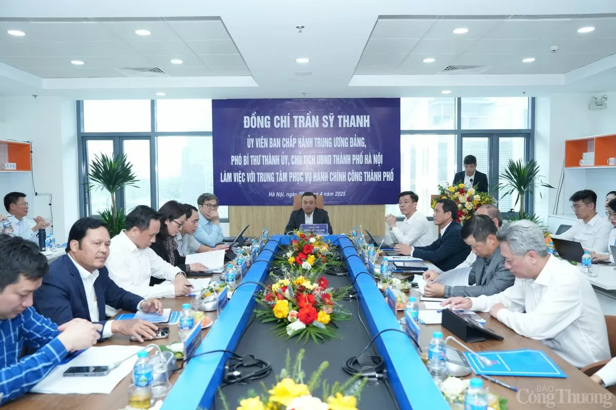 Một trung tâm, nhiều đột phá cải cách ở Hà Nội