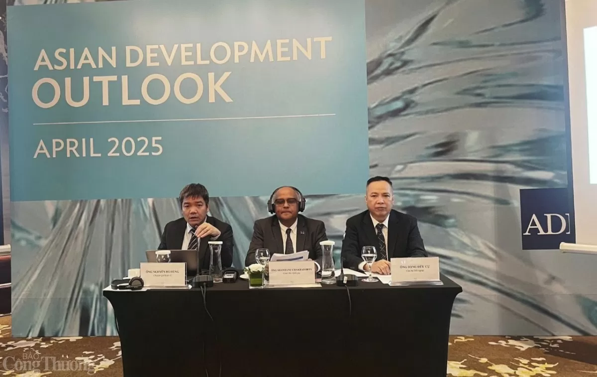 Tăng trưởng GDP 2025: Việt Nam còn nhiều 'cửa sáng'