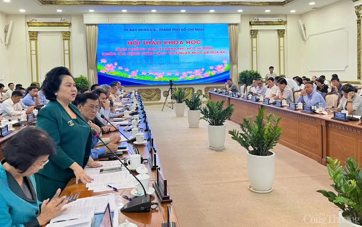 TP. Hồ Chí Minh giữ nguyên chỉ tiêu tăng trưởng, tháo gỡ khó khăn thuế quan
