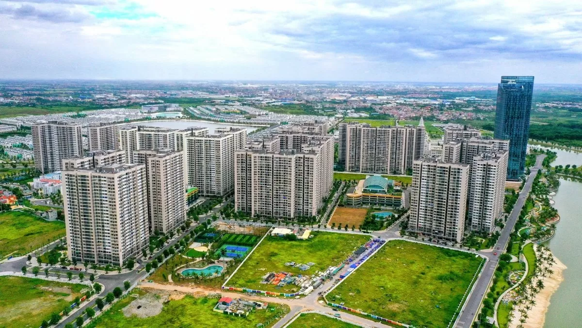 Chung cư Hà Nội 2025: 'Lặng sóng' nhưng khó giảm giá