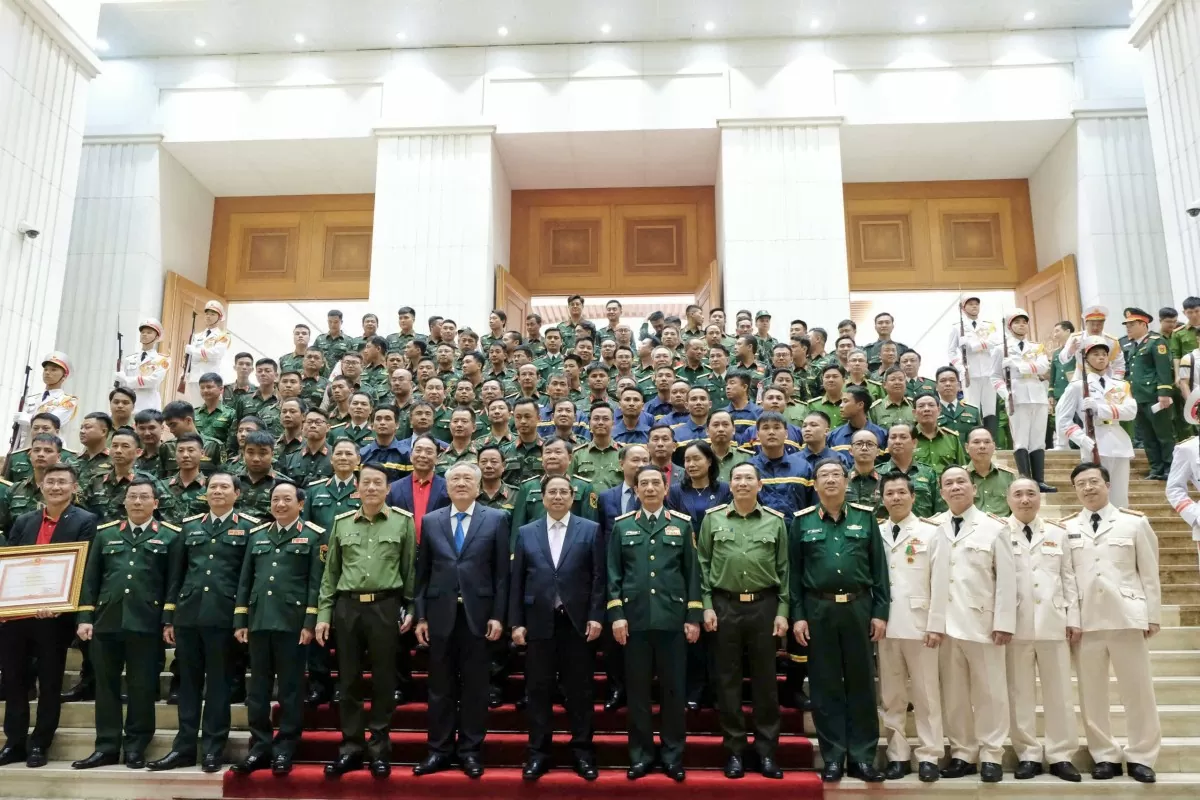Thủ tướng tuyên dương lực lượng cứu hộ động đất ở Myanmar