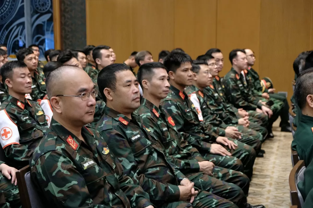Thủ tướng tuyên dương lực lượng cứu hộ động đất ở Myanmar