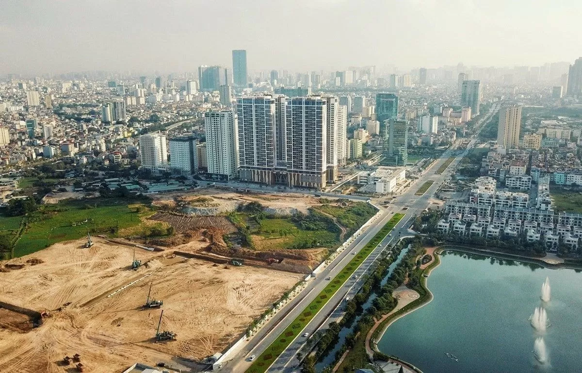 thị trường bất động sản ghi nhận những diễn biến sôi động trở lại, đặc biệt ở phân khúc đất nền ven đô và các khu vực đông dân. Ảnh minh họa