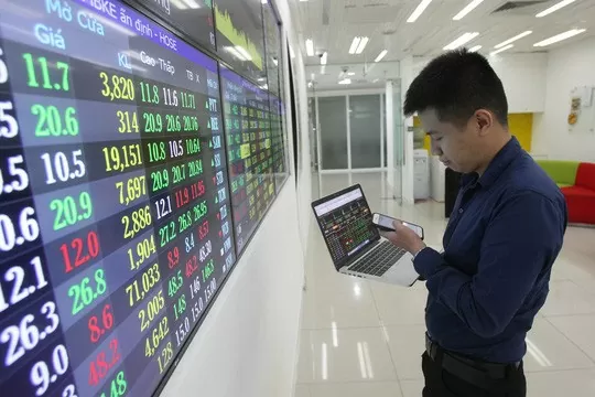 Thị trường chứng khoán: Cơ hội nào sau chuỗi phiên giảm sâu?