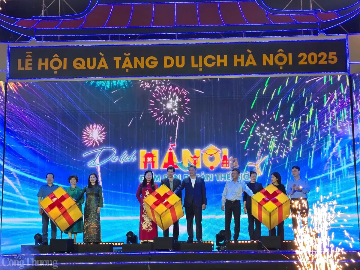 Hà Nội kể chuyện di sản qua từng món quà du lịch