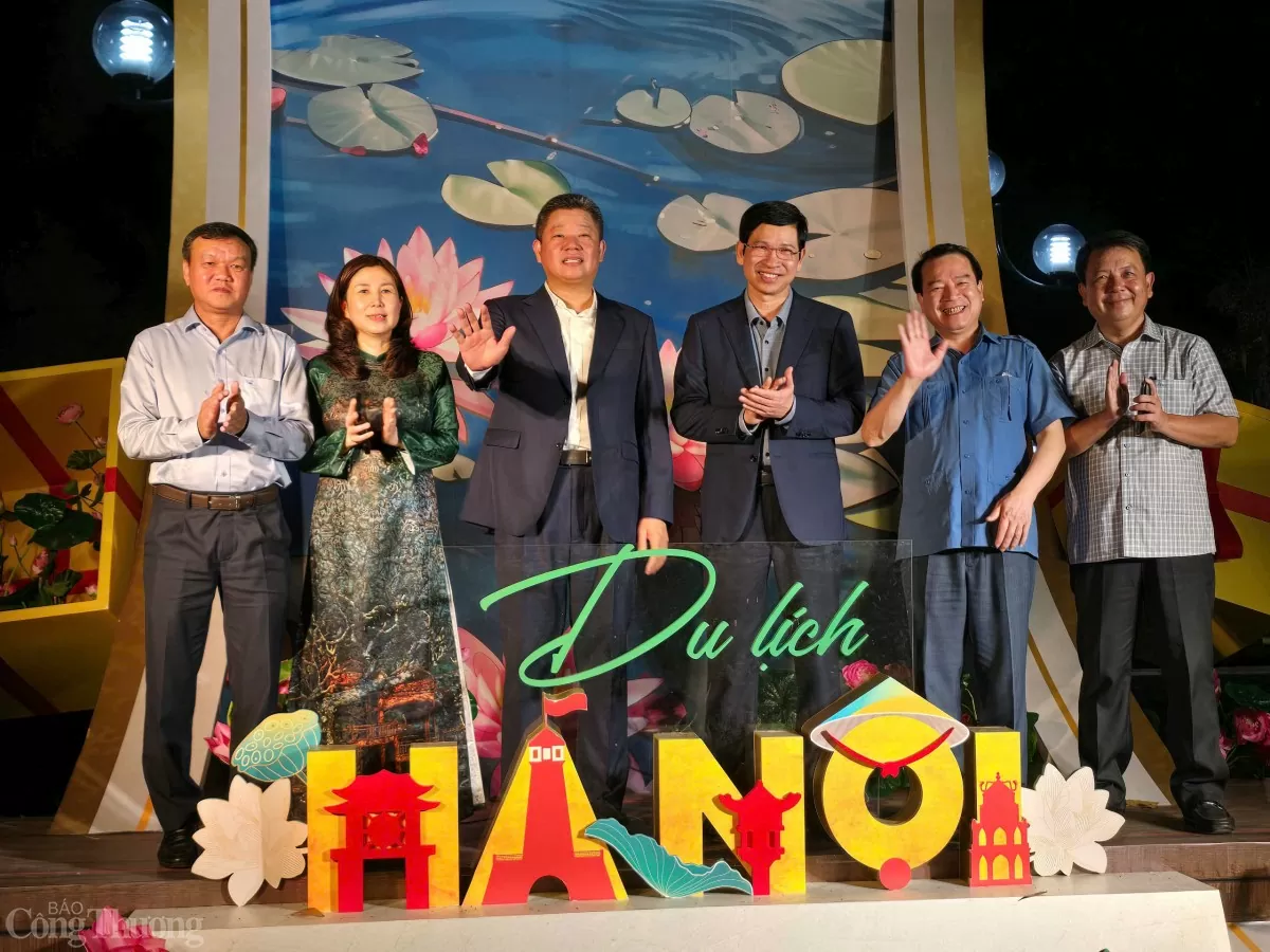 Hà Nội kể chuyện di sản qua từng món quà du lịch