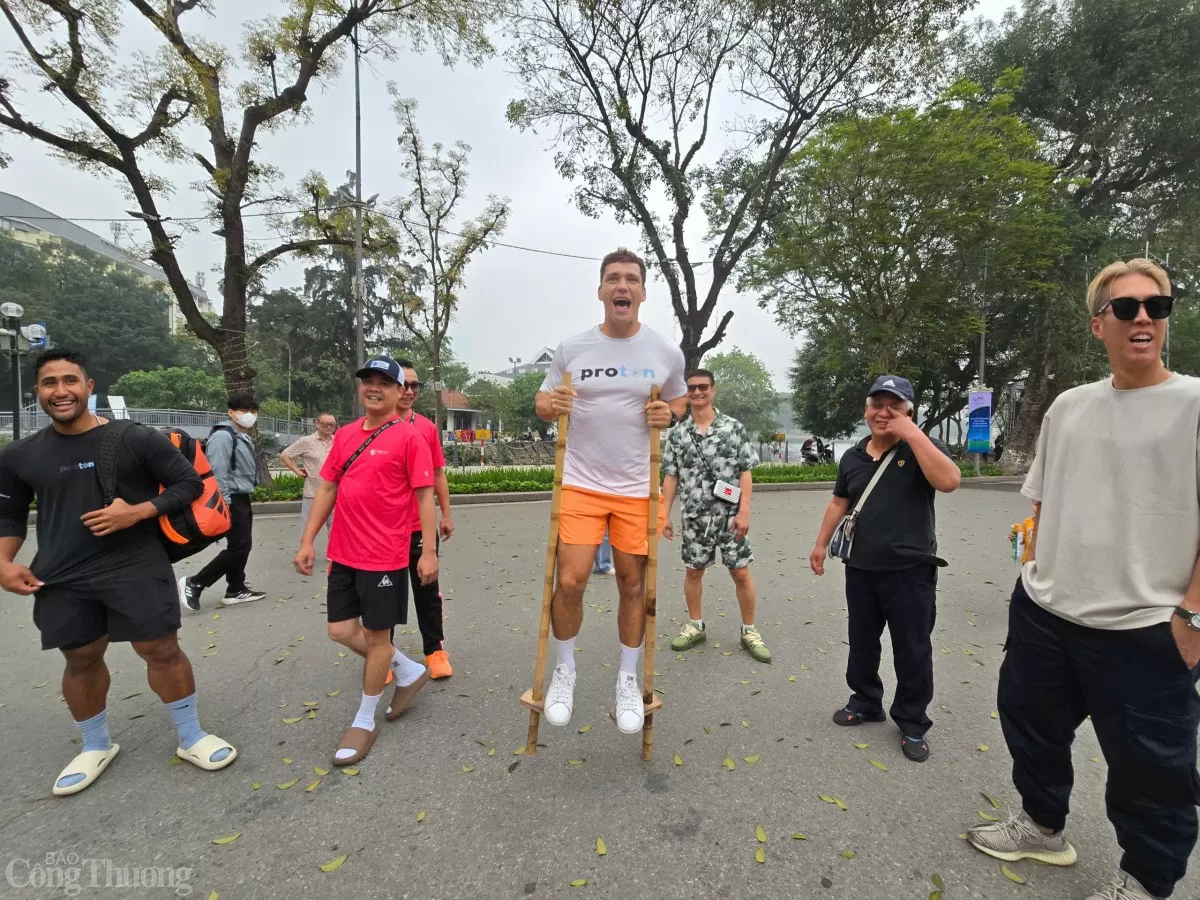 Một giờ cùng đoàn vận động viên Pickleball Top 1 thế giới