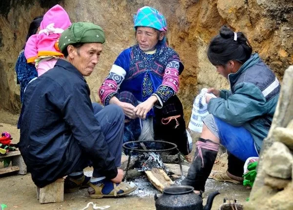 Thời tiết hôm nay 13/4: Mưa dông khu vực Tây Bắc Bộ