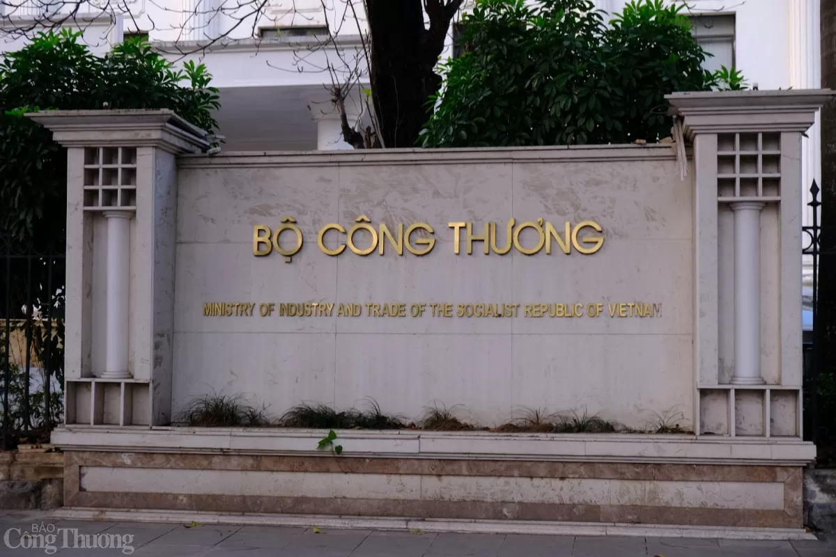 Bộ Công Thương mới có Quyết định về việc ban hành kế hoạch cập nhật rà soát cắt giảm điều kiện đầu tư kinh doanh thuộc lĩnh vực nhà nước.