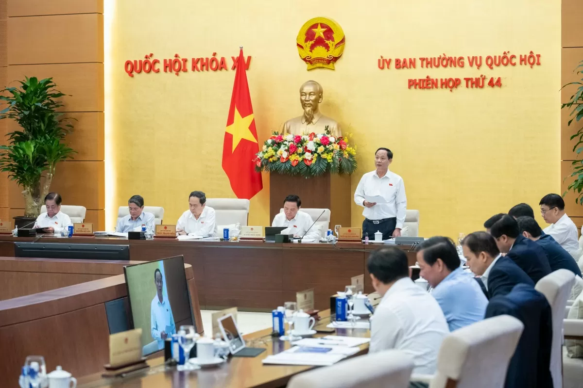Ủy ban Thường vụ Quốc hội cho ý kiến về Báo cáo kết quả giám sát việc giải quyết, trả lời kiến nghị của cử tri gửi đến Kỳ họp thứ 8, Quốc hội khóa XV