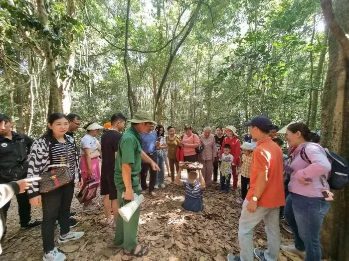 Địa đạo Củ Chi - điểm đến về nguồn thu hút khách du lịch dịp 30/4