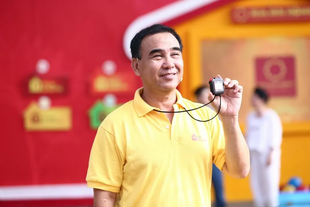 Vụ việc MC Quyền Linh và 'khoảng trống' trong văn hóa ứng xử