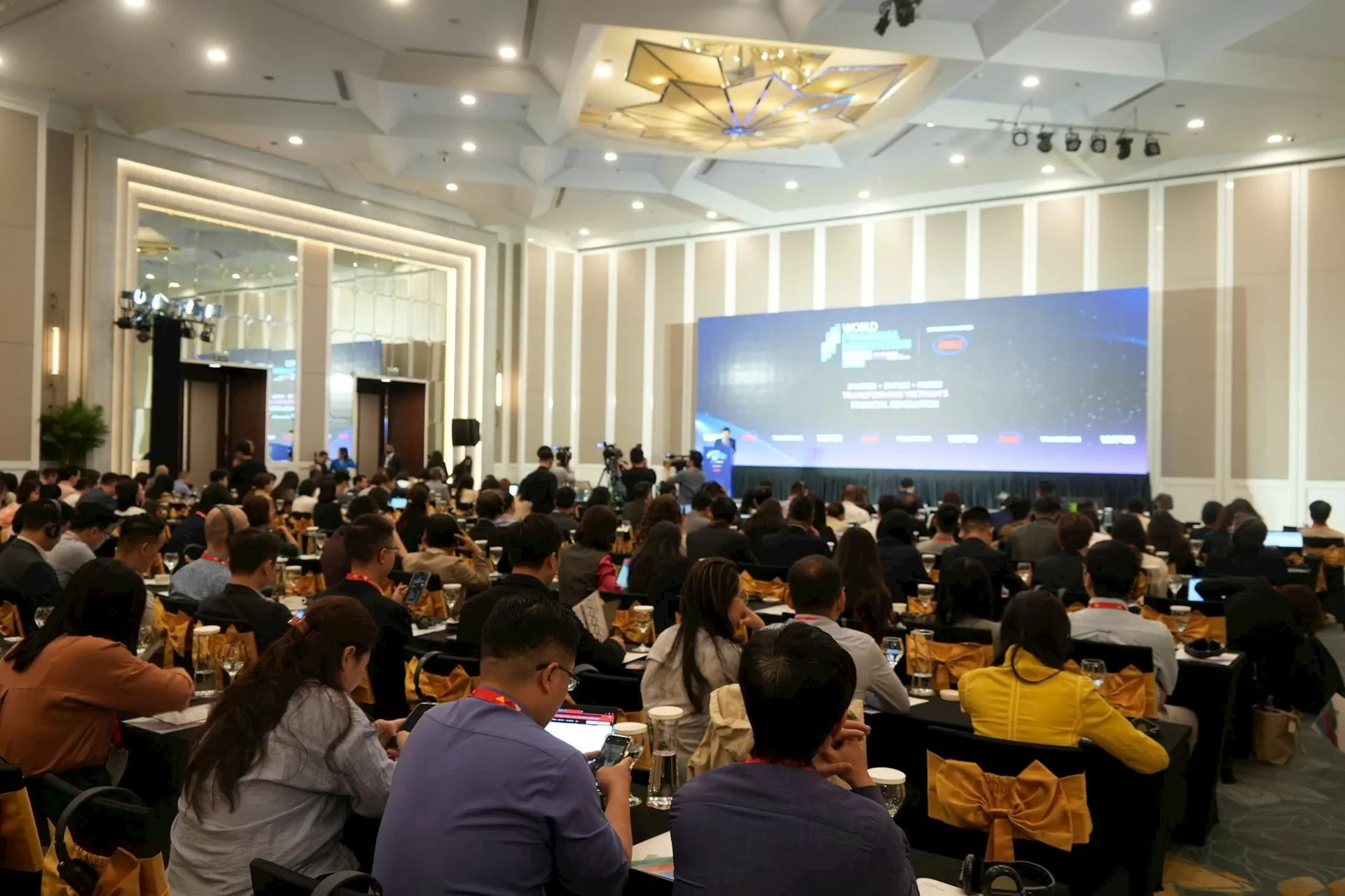 Chuyển đổi số ngân hàng: Đối mặt 3 thách thức