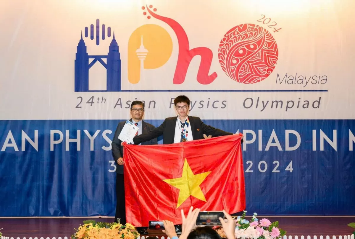 Thân Thế Công - 'Ngọn lửa vàng' của tri thức trẻ Việt Nam