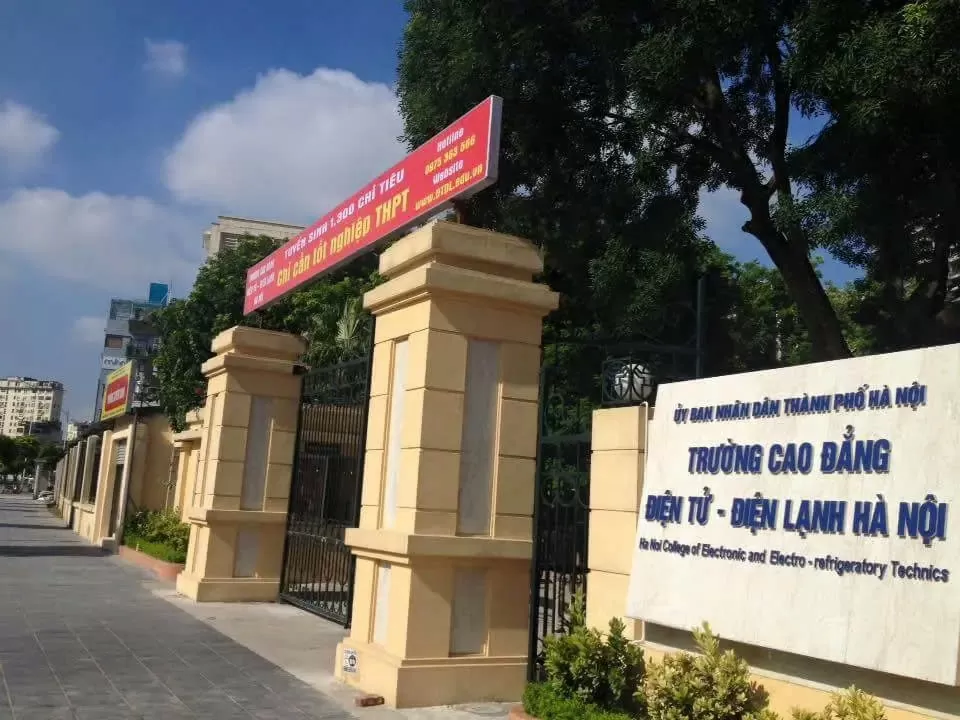 Giao quyền tự chủ cho Trường Cao đẳng Điện tử - Điện lạnh