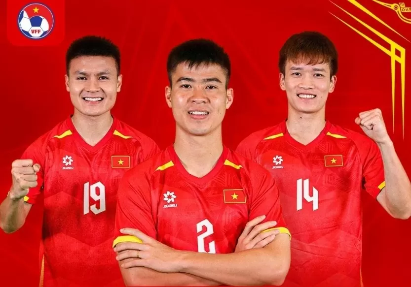 Nguyễn Hoàng Đức (Phù Đổng Ninh Bình), Nguyễn Quang Hải (Công An Hà Nội) và Đỗ Duy Mạnh là 3 cầu thủ tham gia trận đấu với Man UTD. Ảnh: VFF
