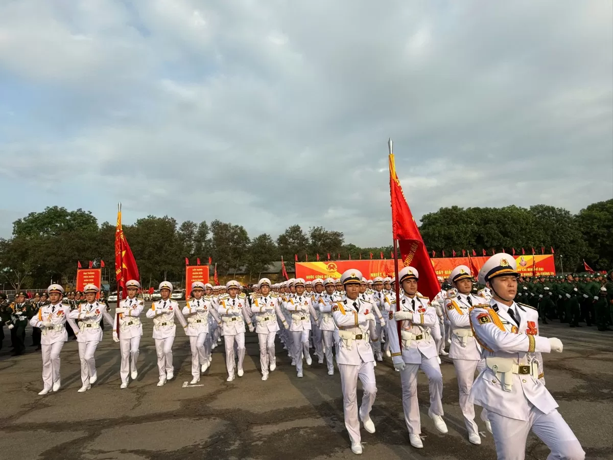 Hải quân hợp luyện quy mô lớn chuẩn bị lễ diễu binh