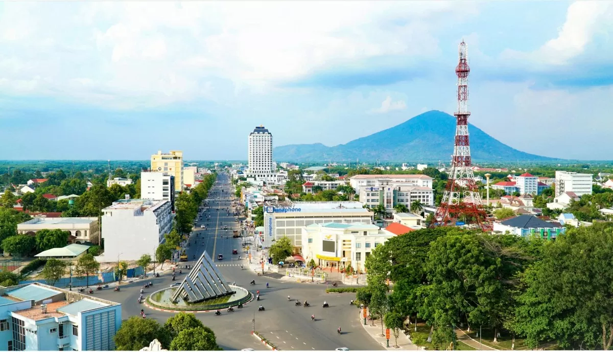 Những lợi thế kinh tế của tỉnh Long An và Tây Ninh