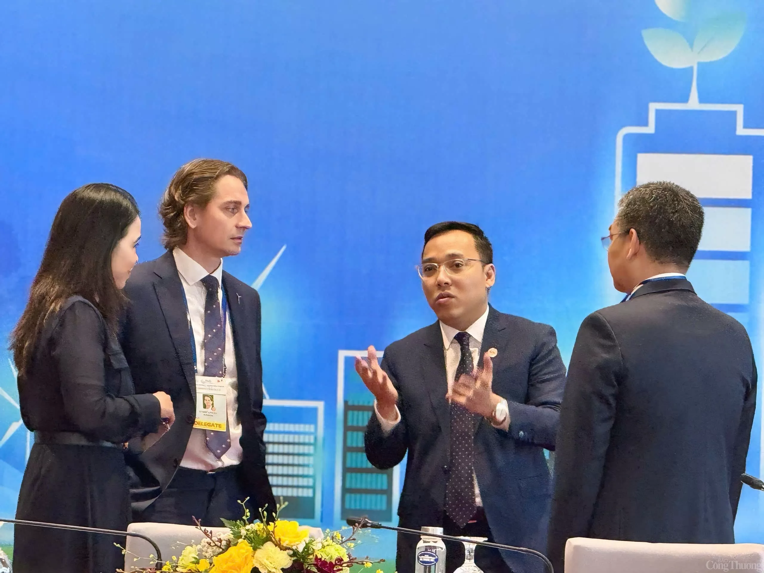 Thứ trưởng Nguyễn Hoàng Long chia sẻ 3 định hướng, bài học trong chuyển đổi năng lượng