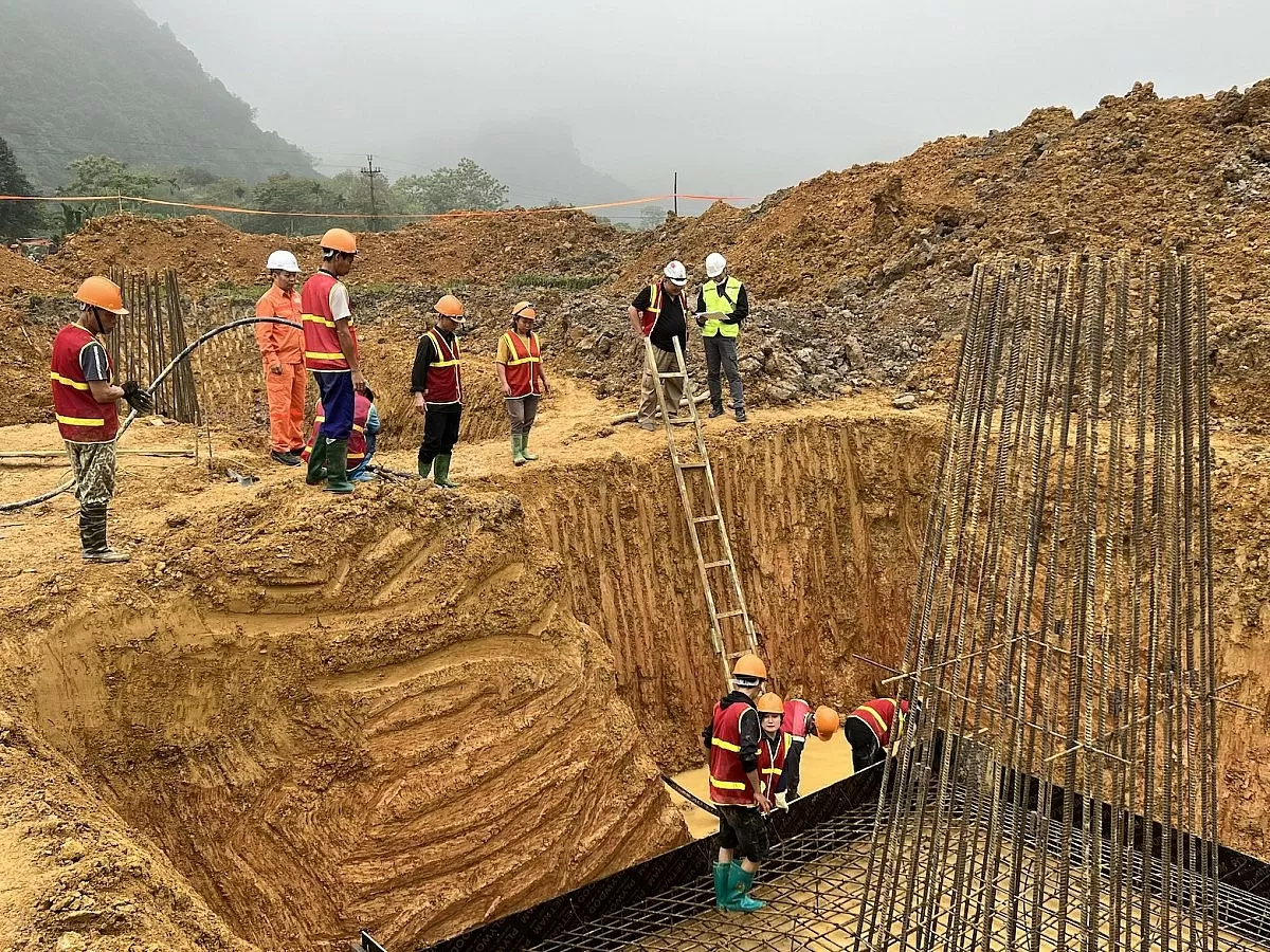 Nỗ lực ngày và đêm đưa đường dây 500kV Lào Cai - Vĩnh Yên về đích