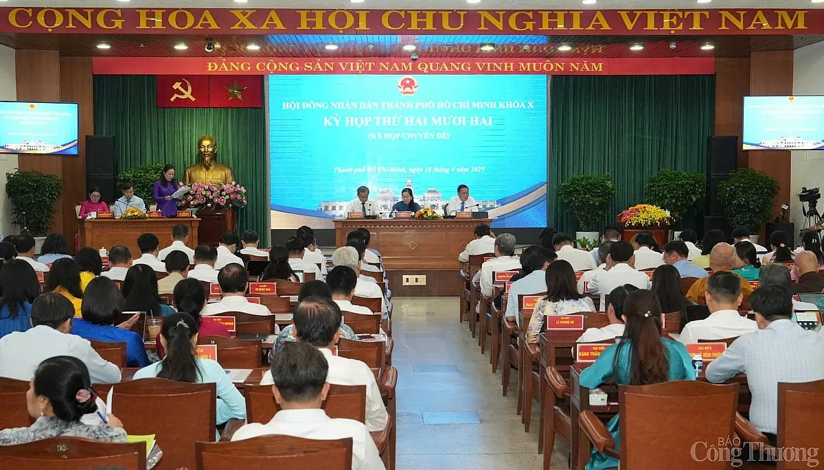 HĐND TP. Hồ Chí Minh họp kiện toàn bộ máy hành chính