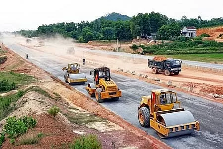 Chuẩn bị khởi công các công trình chào mừng 50 năm Ngày Giải phóng miền Nam