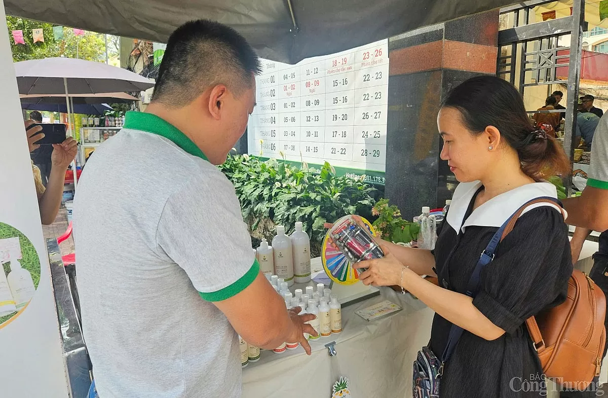 Phiên chợ Xanh - Tử tế: 9 năm lan tỏa nông sản sạch