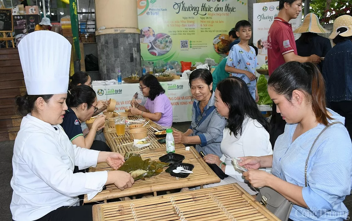 Phiên chợ Xanh - Tử tế: 9 năm lan tỏa nông sản sạch