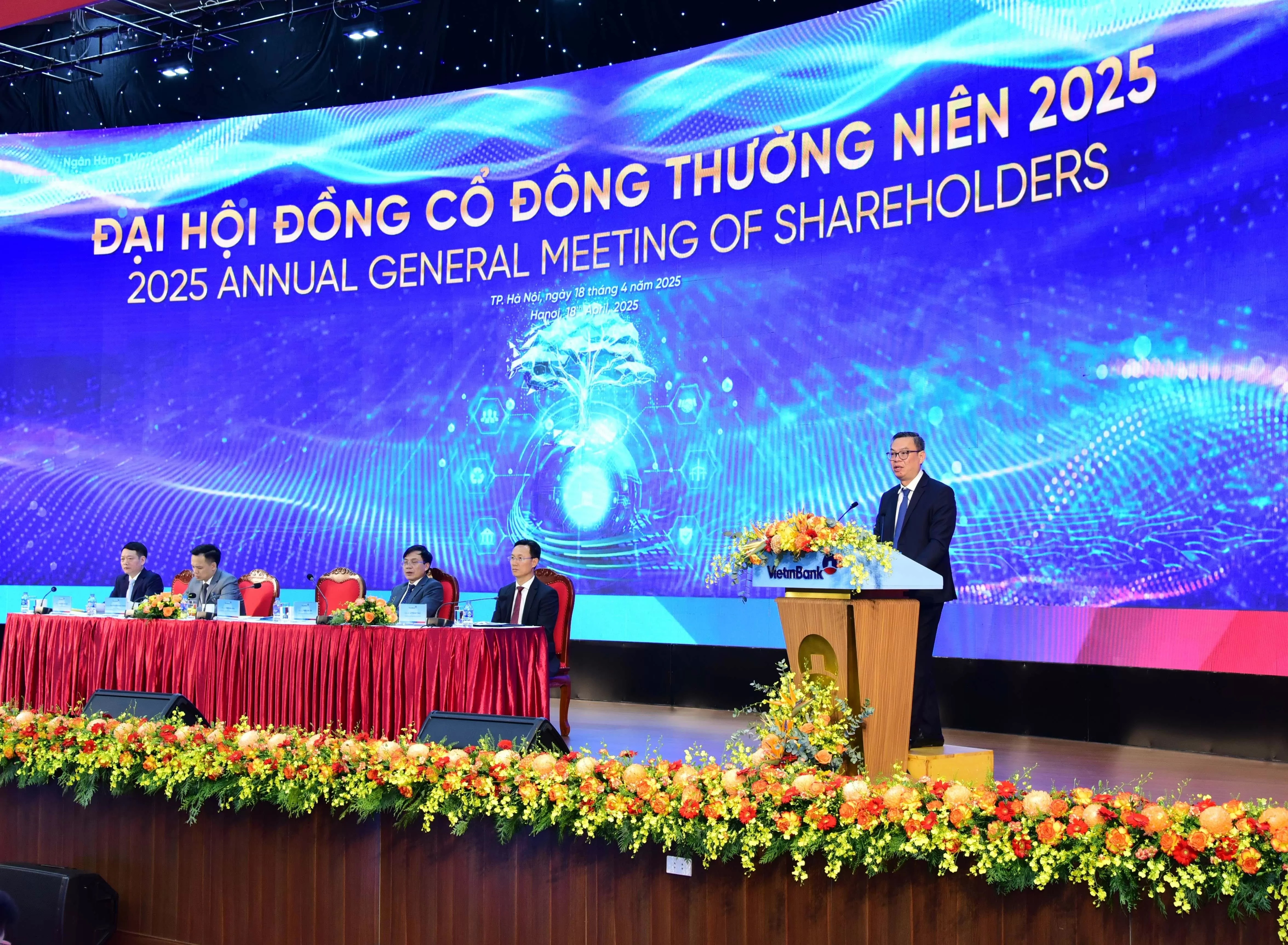 Ngân hàng ‘chạy đà’ 2025: Những tiếng nói từ mùa đại hội cổ đông