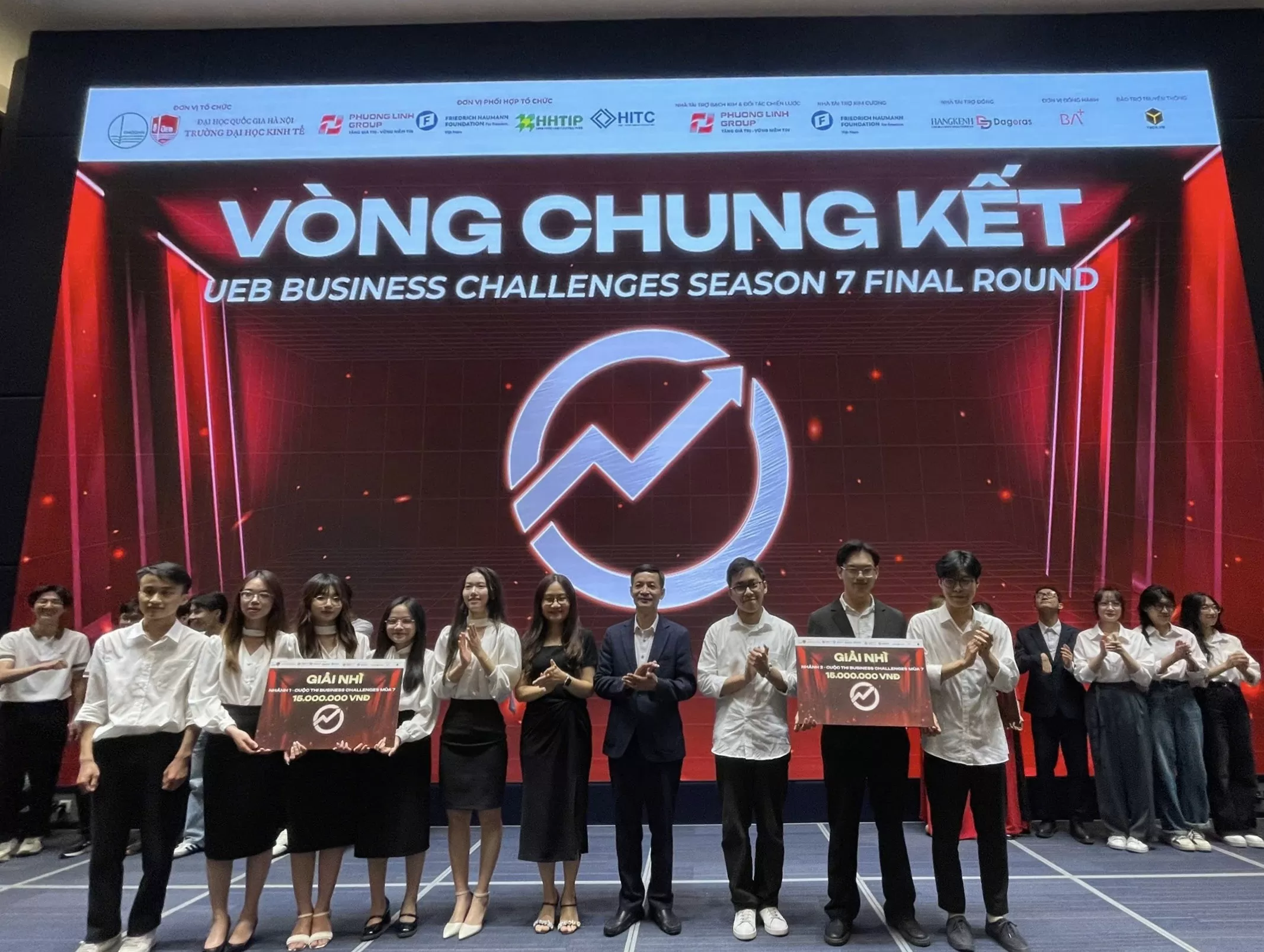 Quán quân Business Challenges mùa 7 gọi tên Llamas và Trailblazers